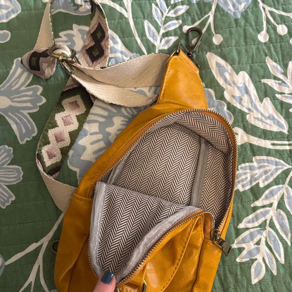 Mustard Leather Crossbody Bag with Patterned Strap - Picture 5 of 7